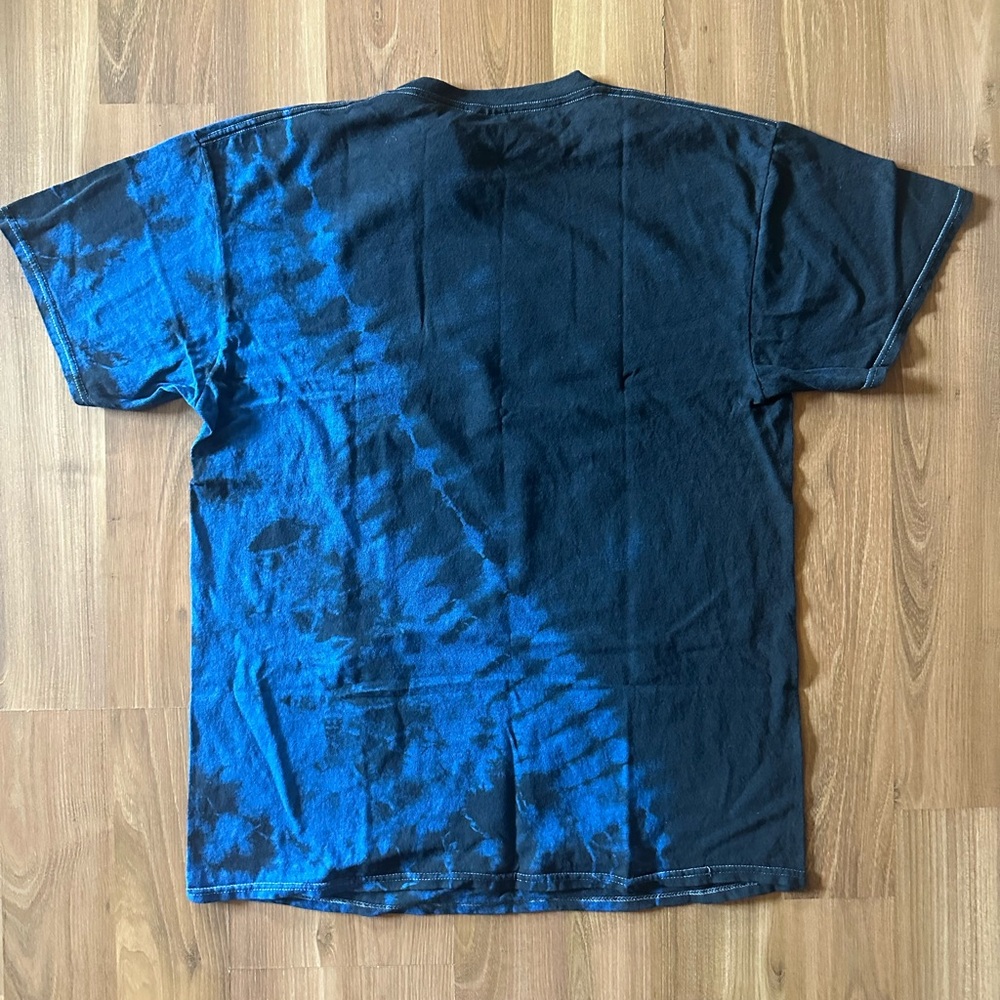 🆕 NWT Child's Play Chucky Tie-Dye T-Shirt size medium Hot Topic - Picture 7 of 7